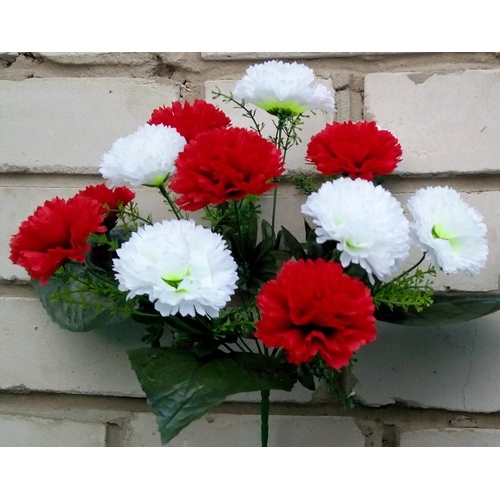 Искусственные цветы Гвоздика крупная красно-белая 12 голов ю-2010